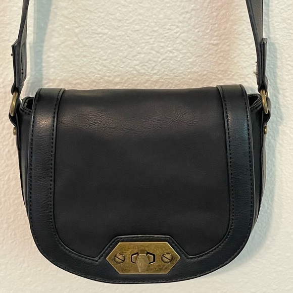 Set of 4 - Women’s Black Crossbody - Faux Leather - Mix - Picture 10 of 15